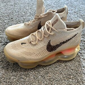 Nike Air Max Scorpion FK Flyknit Sesame-coconut Milk size 9 (DJ4702-200)